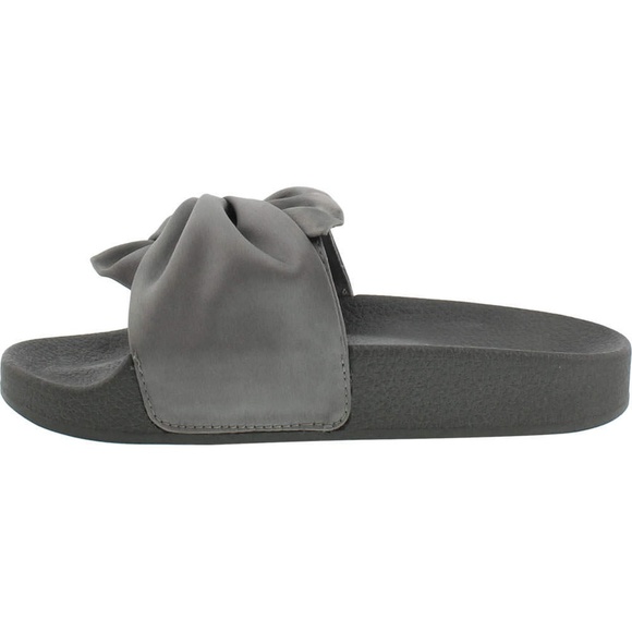 Kenneth Cole Kids Shoes - Assorted Sizes - Picture 2 of 6